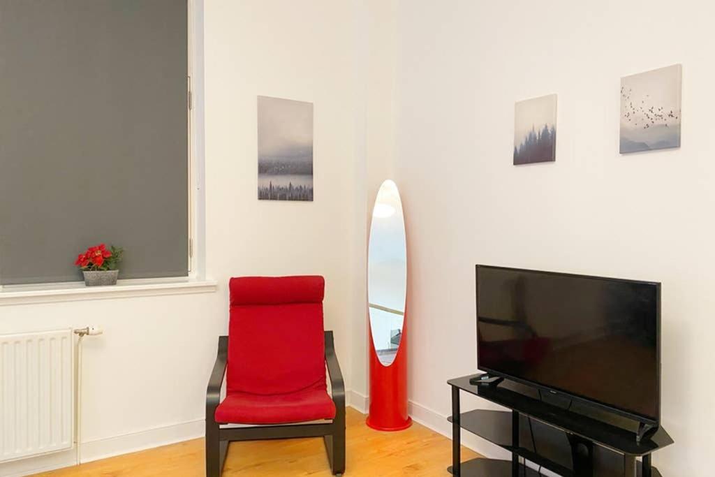 Cozy Nights - Ibrox Street Apartment Glasgow Luaran gambar